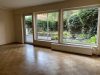Großzügiges Einfamilienhaus mit Potential in ruhiger Wohnlage im Düsseldorfer Süden - Wohnzimmer