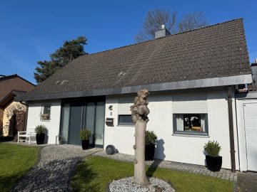 Top gepflegtes freistehendes Einfamilienhaus mit Einliegerwohnung in ruhiger Wohnlage, 41352 Korschenbroich, Einfamilienhaus