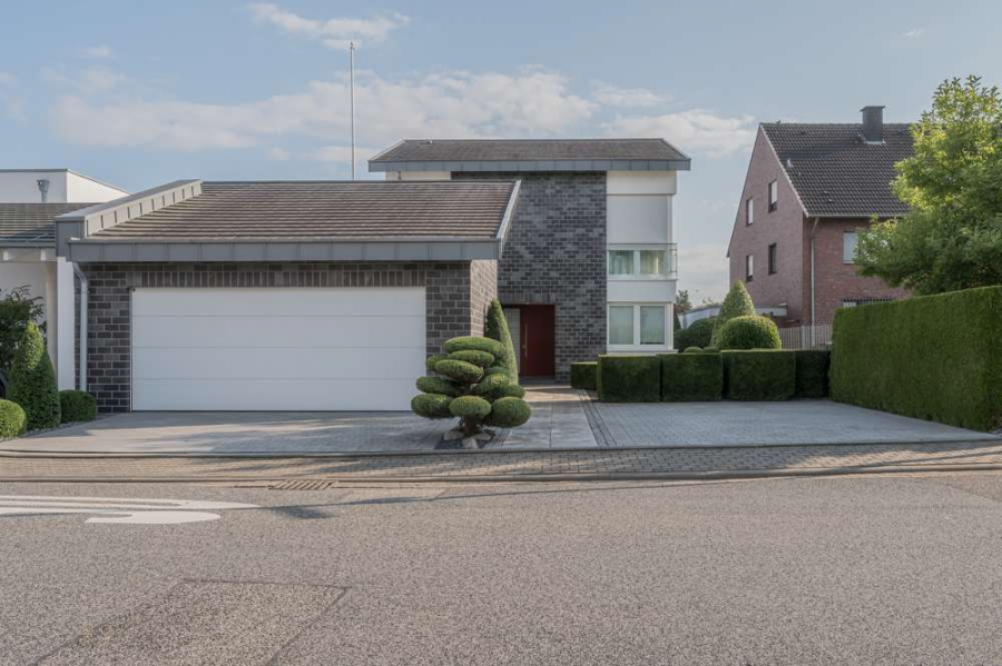 Real Estate Title Image Background