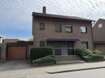 Vorderansicht - Freistehendes Einfamilienhaus mit tollem Garten in Zentrumslage von Korschenbroich
