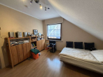 Kinderzimmer - Freistehendes Einfamilienhaus mit großer Garage in beliebter Wohnlage von Glehn