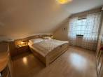 Schlafzimmer - Freistehendes Einfamilienhaus mit großer Garage in beliebter Wohnlage von Glehn
