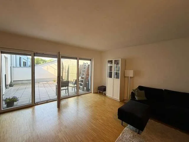 Große Fensterflächen