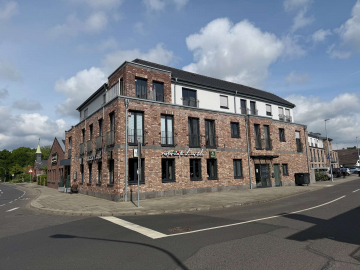 Neuwertige 3-Zimmer-Wohnung mit großer Terrasse, 41352 Korschenbroich, Terrassenwohnung