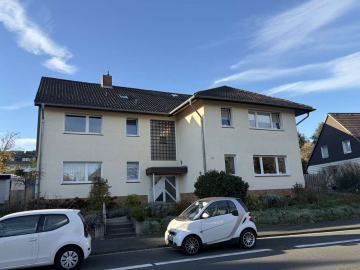 Gepflegtes Mehrfamilienhaus mit traumhaftem Grundstück in toller Lage von Saarn, 45481 Mülheim an der Ruhr, Mehrfamilienhaus (Anlageobjekt)