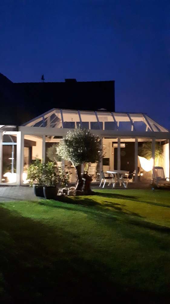 Garten bei Nacht
