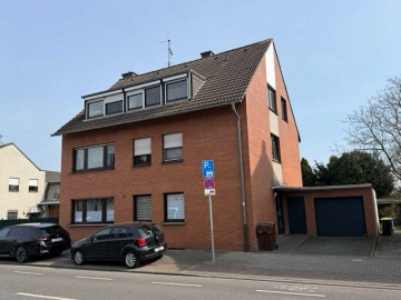 Gepflegtes Dreifamilienhaus in guter Lage von MG-Neuwerk, 41066 Mönchengladbach, Mehrfamilienhaus