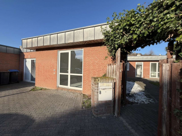 Zeitloser Architektenbungalow mit Einliegerwohnung – Raum für Familie; Homeoffice oder Vermietung, 41564 Kaarst, Bungalow