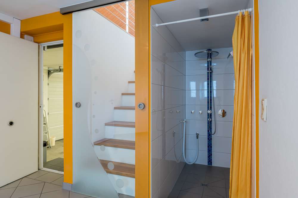 Dusche an der Sauna