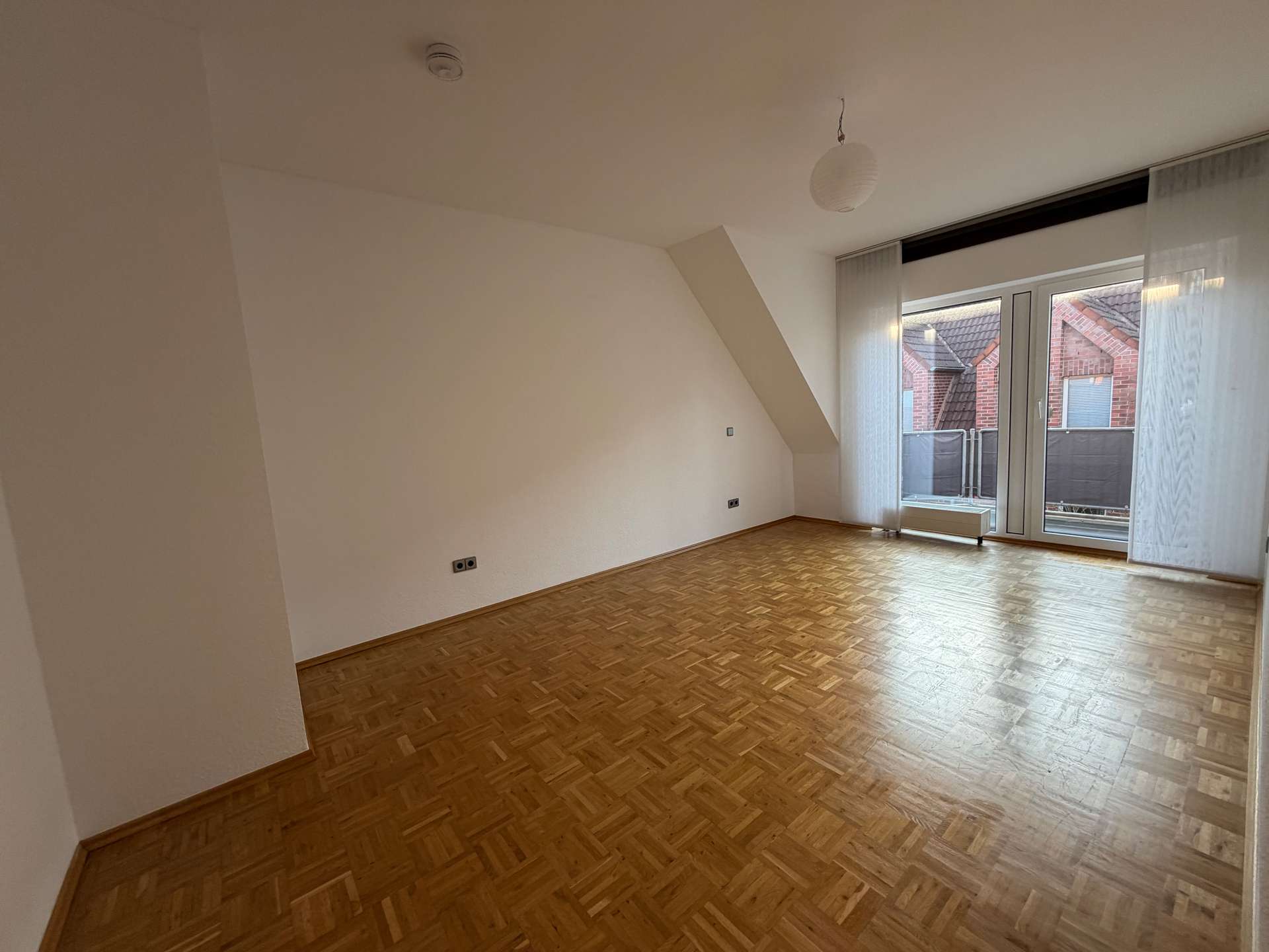 Kind / Arbeitszimmer