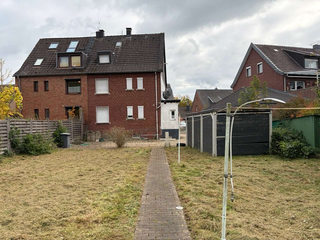 Blick aus dem Garten