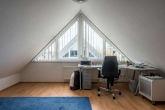 Dachstudio - Top ausgestattete und gepflegte Doppelhaushälfte – direkte Nachbarschaft zum Schloss Rheydt